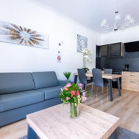 Apartamento Sunny And Modern Baquis Flat Niza Exterior foto